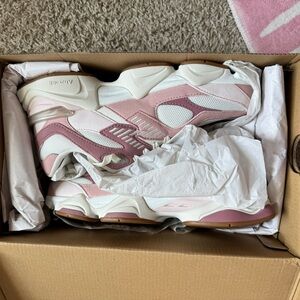 ROSE PINK NEW BALANCE 9060